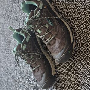 Keen Saltzman Women's Waterproof Hiking Shoes Size 10